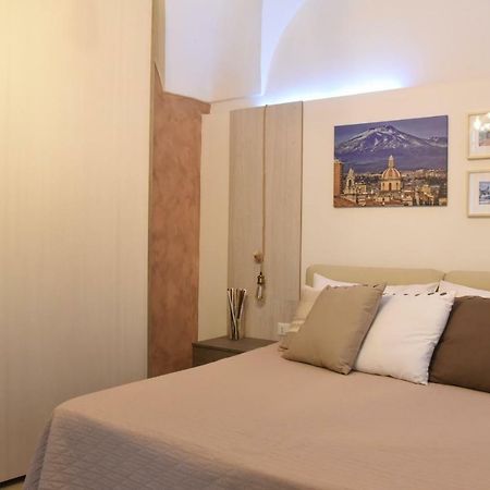Sotto Il Duomo Apartment Catania Exterior photo