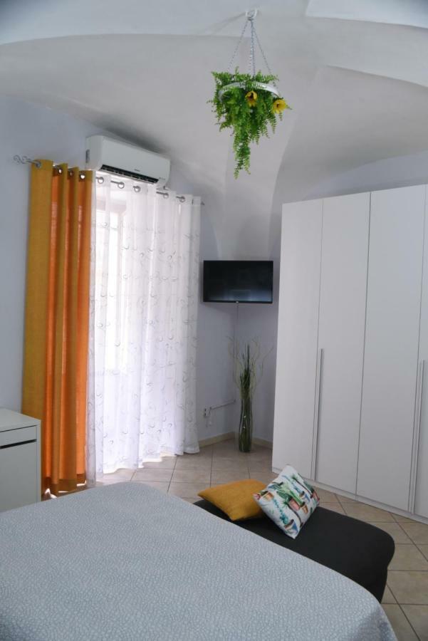 Sotto Il Duomo Apartment Catania Exterior photo